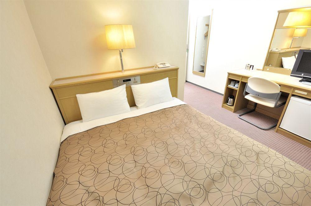 Dai-Ni Sunny Stone Hotel Суйта Экстерьер фото